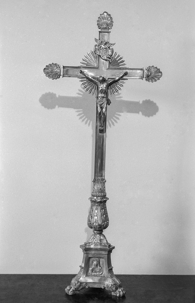 Croix d'autel, église paroissiale Saint-Guyomard (Saint-Guyomard)