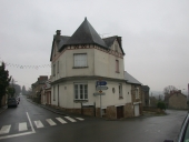Maison, 1 rue de la Gravelle ; rue de la Forêt (Le Pertre)