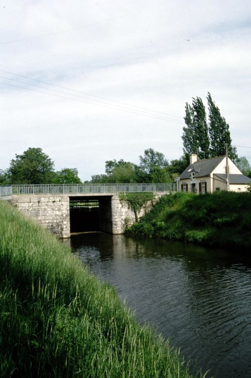 Pont routier de La Haie, la Haye (Noyal-Pontivy)