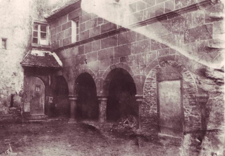 Hôtel des Arcades, 15 rue amiral Réveillère (Roscoff)