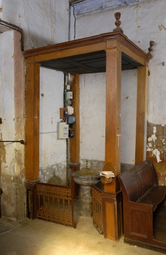 Baldaquin des fonts baptismaux