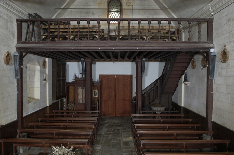 Tribune