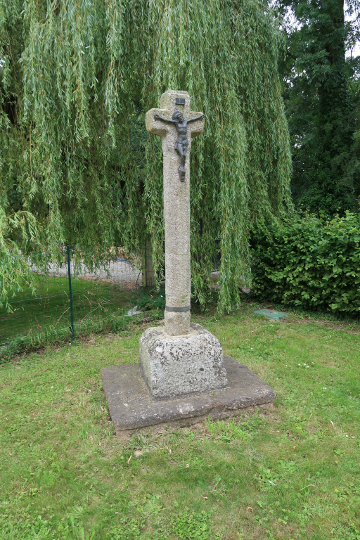 Les croix monumentales sur la commune de Saint-Thélo