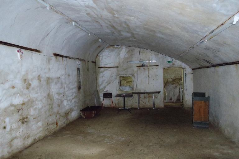 Magasin à poudre du bastion 19, enceinte urbaine (Le Palais)