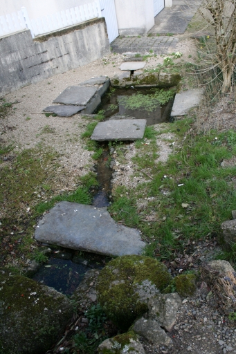Lavoir, rue du Roudour (Le Cloître Saint-Thégonnec)