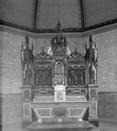 Autel, retable, tabernacle, statues (8), (maître-autel, autel tombeau, retable à ailes), église paroissiale Saint-Martin (Tresbœuf)