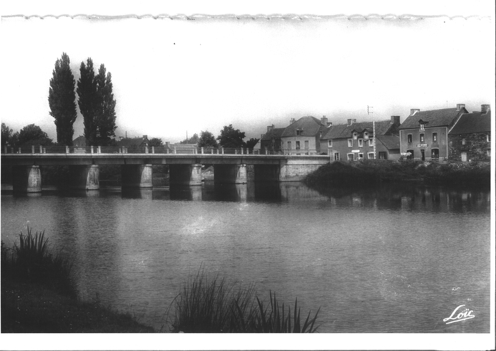 Canal de Nantes à Brest, pont routier, le Guélin (Saint-Martin-sur-Oust)