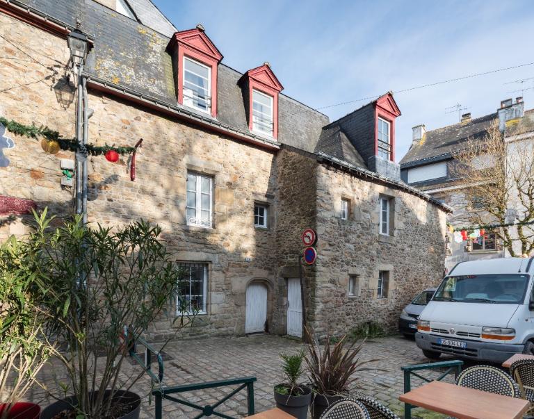 Maison, 48-50 rue du Belzic (Auray)