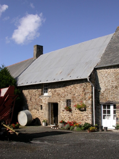 Ferme, 1 route de la Fontaine Carrée, les Gâtines (Saint-Père-Marc-en-Poulet)