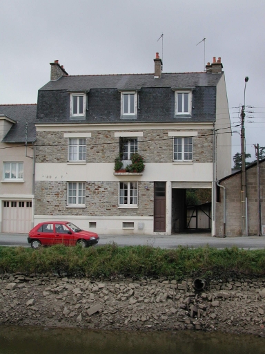 Ancienne maison à boutique, 41 rue Armand-Rébillon (Rennes)