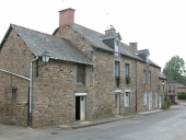 Maison, 8 rue de l'Ille (Dingé)