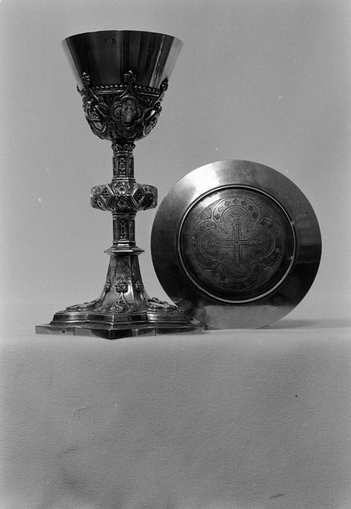 Calice, patène, église Paroissiale Saint Pierre-Apôtre (Carnoët)