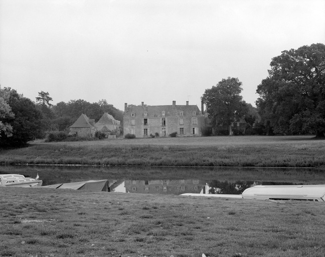 Château, Port de Roche (Sainte-Anne-sur-Vilaine)