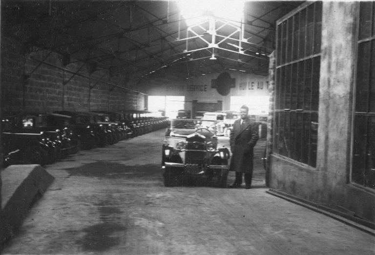 Garage de réparation automobile Peugeot, 19 rue du Mené, rue du Lieutenant Colonel Maury (Vannes)