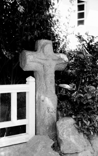 Croix de chemin, route de Perros, Truzugal (Louannec)