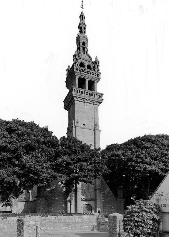 Enclos et chapelle Notre-Dame, Berven (Plouzévédé)