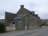 Maison dite Creis Ker, rue des Etangs (La Chapelle-aux-Filtzméens)