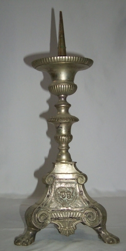 Ensemble de 4 chandeliers d'autel