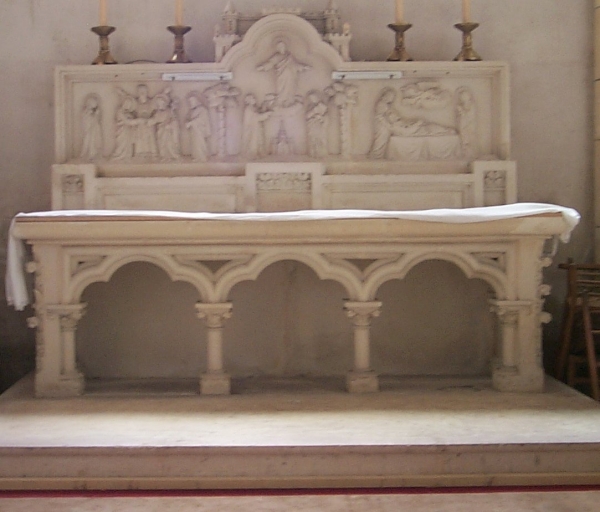Ensemble de l'autel secondaire nord : autel, gradin d'autel, retable, degré d'autel
