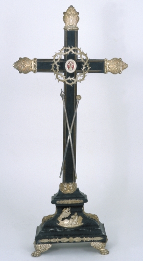 Croix reliquaire, Saint-Igneuc (Jugon-les-Lacs fusionnée en Jugon-les-Lacs - Commune nouvelle en 2016)