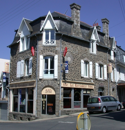 Hôtel de voyageurs, rue Jeanne d'Arc (Saint-Quay-Portrieux)