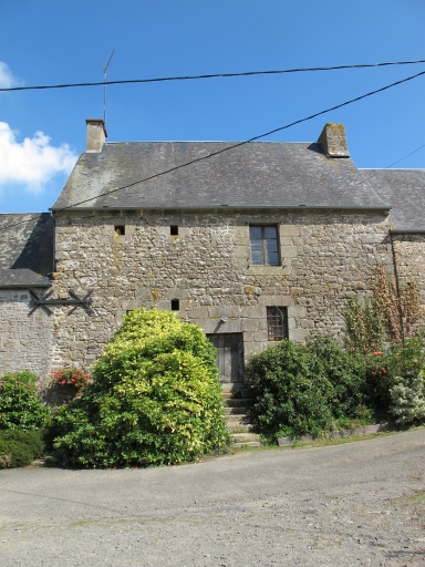 Alignement de trois logis, la Ramée (Le Châtellier)