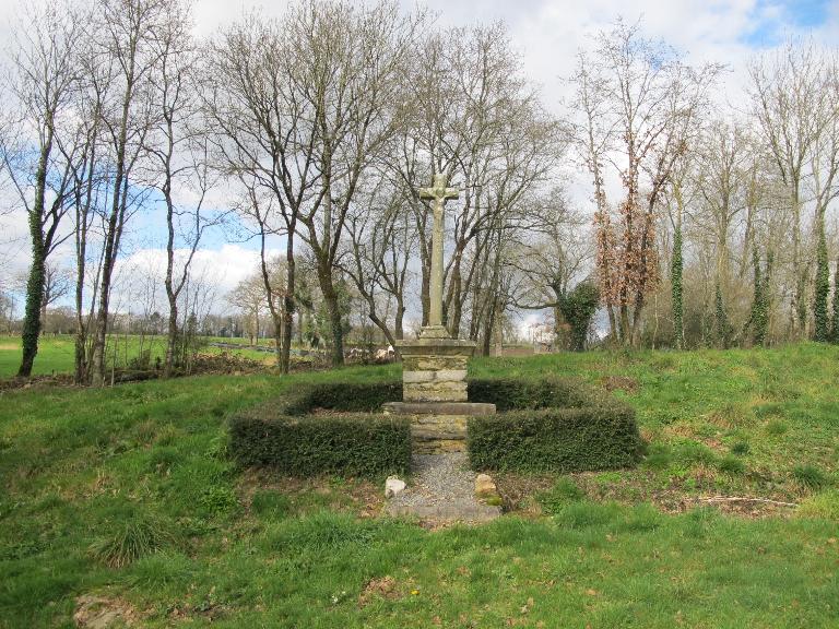 Croix monumentale, les Madérans (Pluherlin)