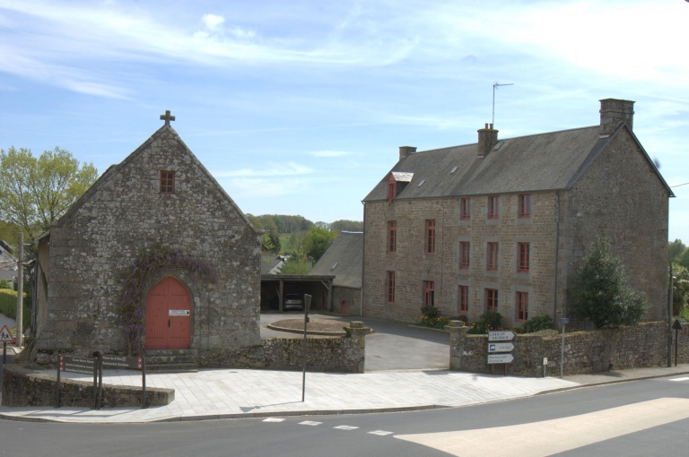 Presbytère, rue du Maine (Louvigné-du-Désert)