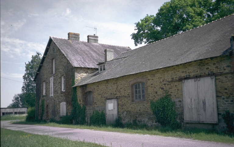 Laiterie industrielle de Saint-Séglin, puis Société Fromagerie Entremont Frères, actuellement maison, le Pont (Pipriac)