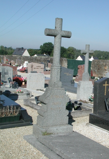 Cimetière, rue de la Liberté (Québriac)