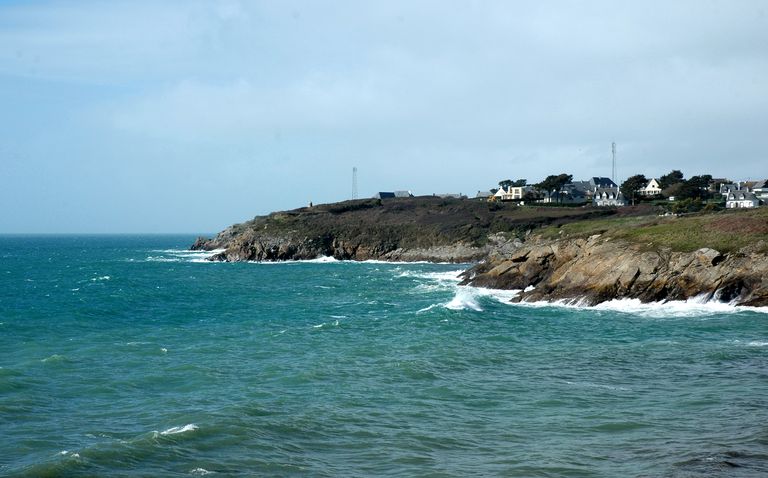 Batterie de côte et corps de garde, Porsfeunteun, le Bilou (Le Conquet)