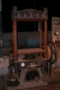 Machine à découper par tranchoir (presse à découper), rue des Moulins ; rue du Maillet (Châtelaudren fusionnée en Châtelaudren-Plouagat en 2019)