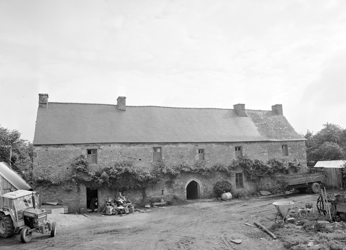 Manoir, Kerméno (Grand-Champ)