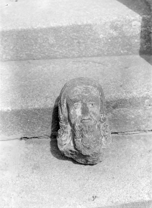 Statue, église paroissiale Notre-Dame (Kernascléden)