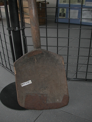 Pelle à sel