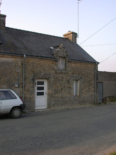 Maison 6, Croix Mario (Bieuzy fusionnée en Pluméliau-Bieuzy en 2019)