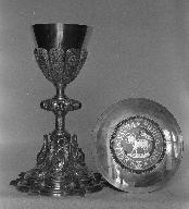 Calice & patène 2, église paroissiale Saint-Pierre, Saint-Paul (Loyat)