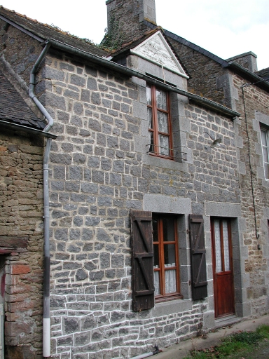 Ancienne ferme, le Bourg (Tressé fusionnée en Mesnil-Roc'h en 2019)