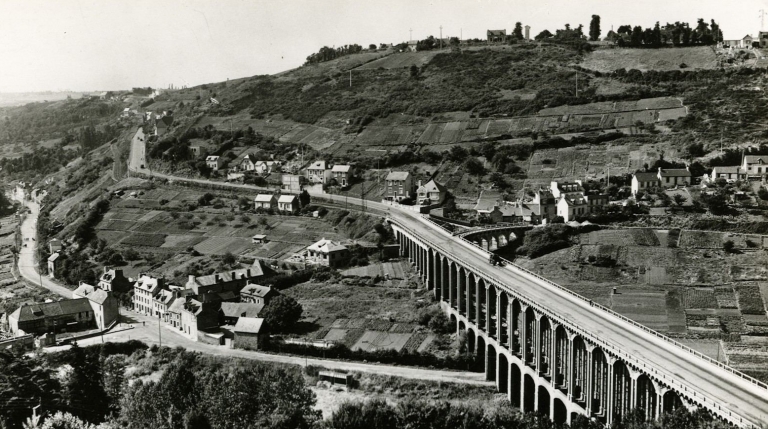Ancienne voie ferrée dite ligne de Saint-Brieuc au Phare (Plérin-sur-Mer)