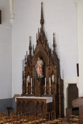 Ensemble de l'autel du Sacré Coeur : autel, tabernacle, gradin d'autel, exposition, retable, 3 degrés d'autel