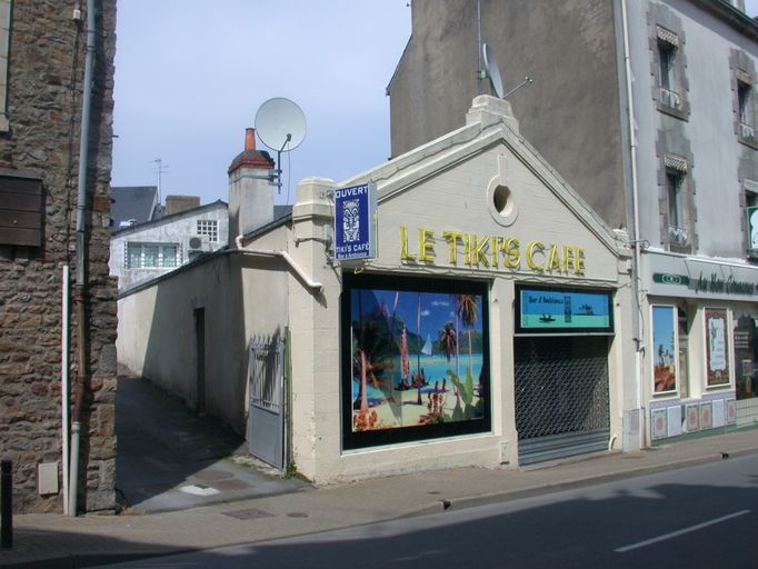 Magasin de commerce ; édifice artisanal, 49 rue du Maréchal Leclerc (Vannes)