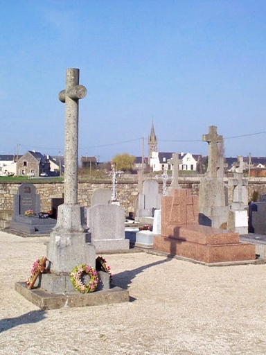 Croix de cimetière, Vildé la Marine (Hirel)