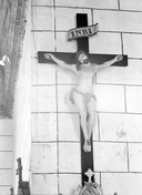 Statue (d'applique, petite nature) : Christ en croix, église paroissiale Notre-Dame-de-Lorette (Séglien)