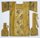 Paire 1 de dalmatiques, manipule, étole