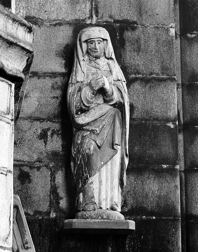Groupe sculpté (?, d'applique, petite nature) : Crucifixion, chapelle Notre-Dame-du-Kreisker (Saint-Pol-de-Léon)