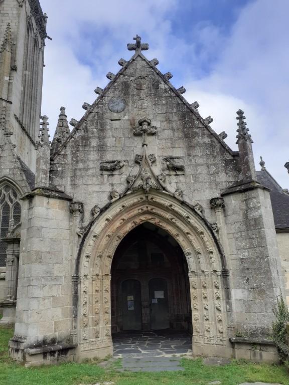 Enclos et chapelle Saint-Herbot (Plonévez-du-Faou)