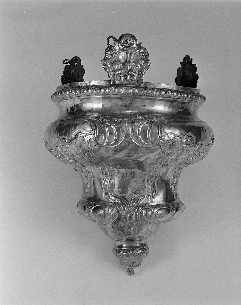 Lampe de sanctuaire, église paroissiale Saint-Pierre (Plouénan)