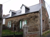 Maison, rue Duguay-Trouin, la Ville-Louais (Pordic)