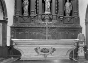 Retable, statue (3, retable architecturé) : de saint Hélène, couvent d'Augustines (Auray)