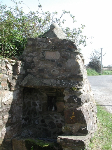 Fontaine de Traou Riou (Ploubazlanec)
